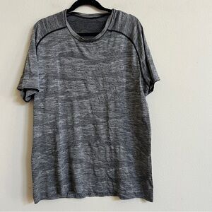 Lululemon Mens Metal Vent Tech Gray T-Shirt